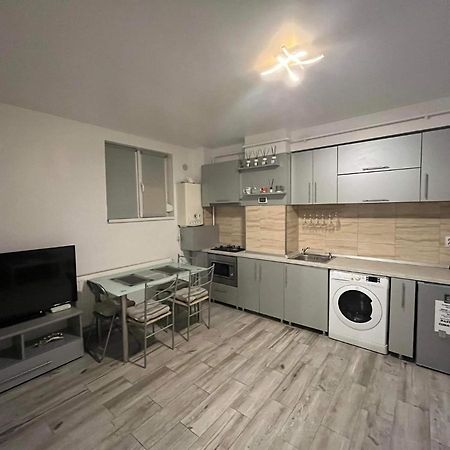 Modern & Elegant Apartament Craiova Bagian luar foto