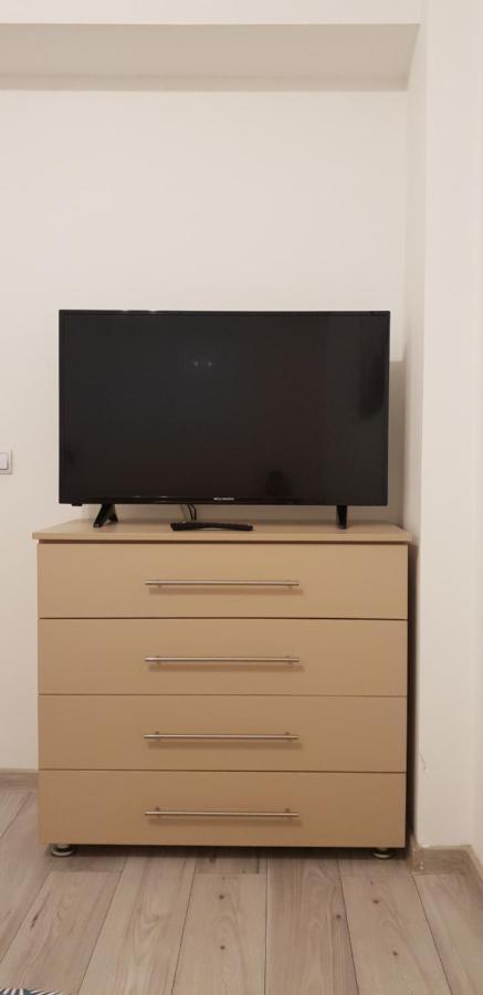 Modern & Elegant Apartament Craiova Bagian luar foto